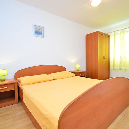 Apartment Ena By Interhome Brodarica  Extérieur photo