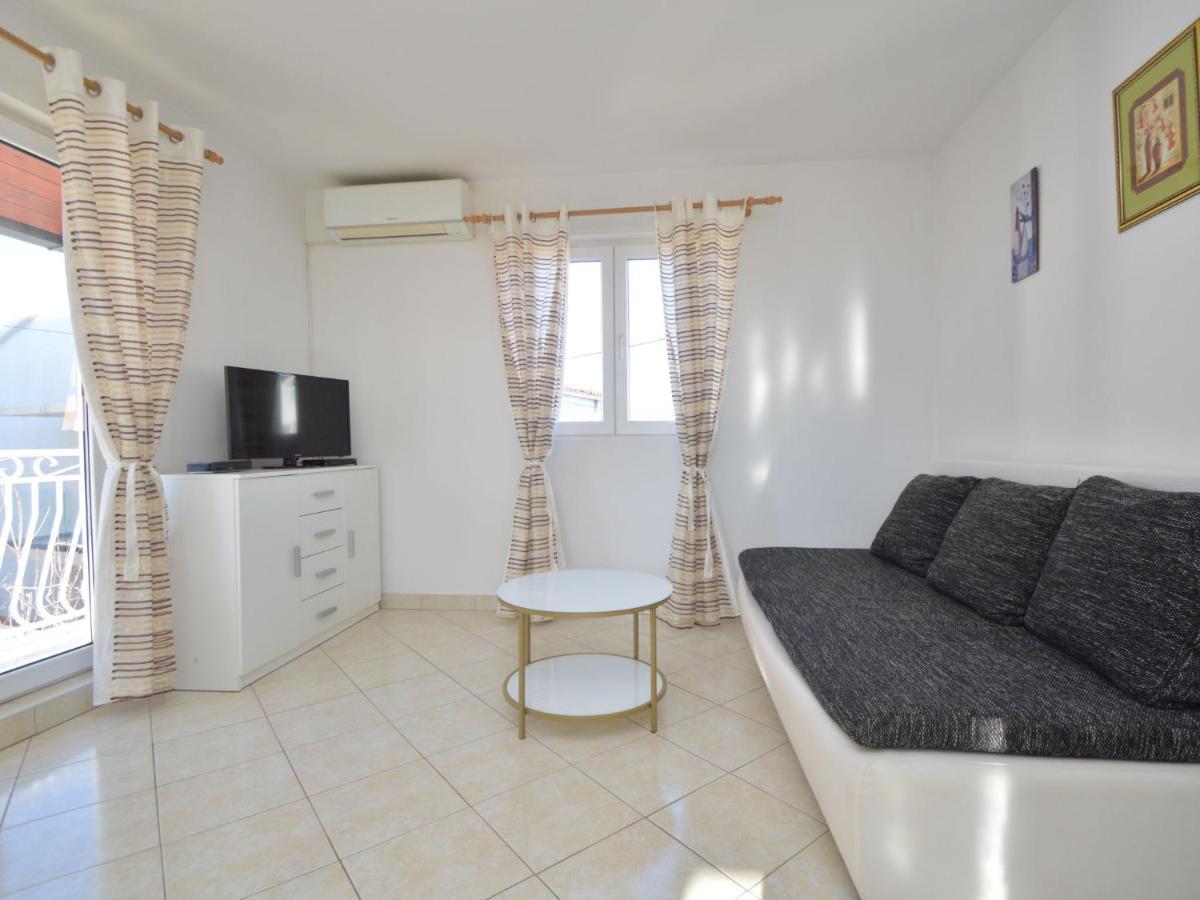 Apartment Ena By Interhome Brodarica  Extérieur photo