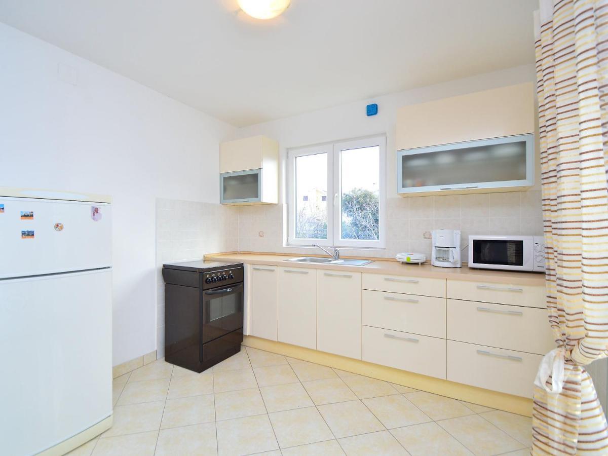 Apartment Ena By Interhome Brodarica  Extérieur photo